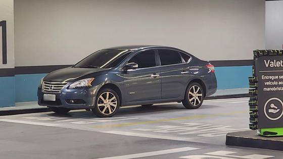 NISSAN SENTRA 2.0 SL 16V FLEX 4P AUTOMÁTICO NISSAN SENTRA 2.0 SL 16V FLEX 4P AUTOMÁTICO